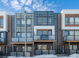 146 Norford Cmn NW, Calgary, AB T3B 6G6