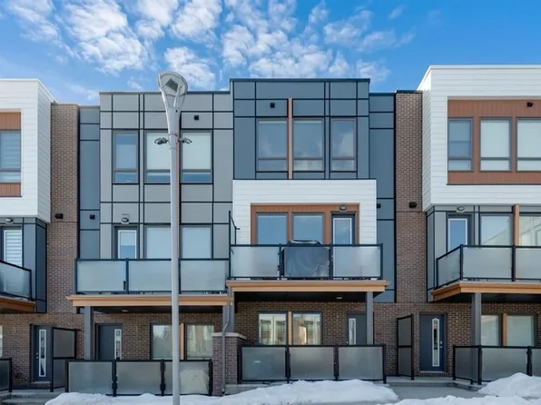 146 Norford Cmn NW, Calgary, AB T3B 6G6