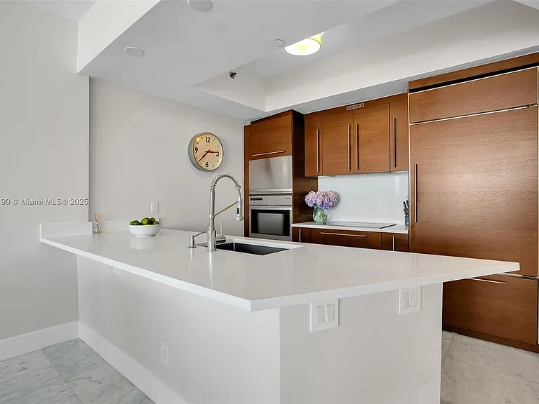 450 Alton Rd #2110 — Photo 7