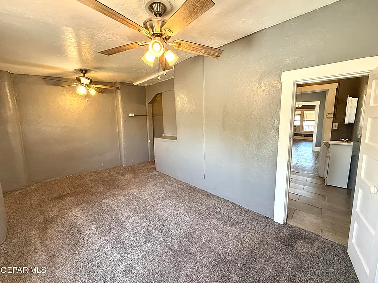 714 E River Ave #3 — Photo 9