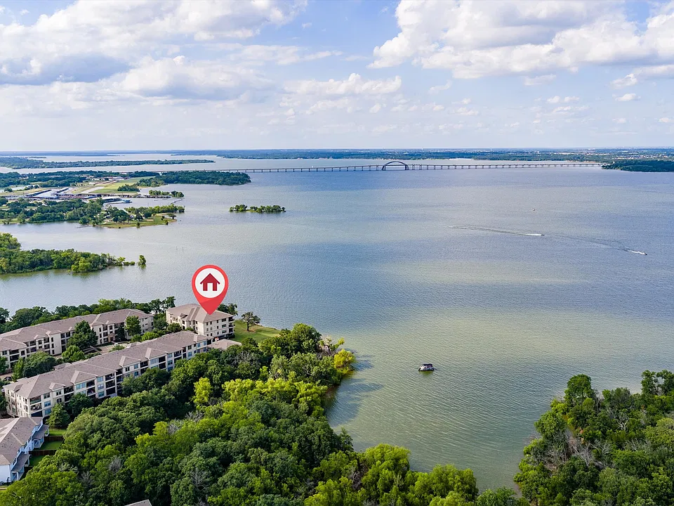 500 Waters Edge Dr #313