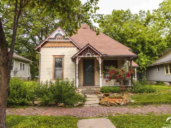 1220 New York St, Lawrence, KS 66044