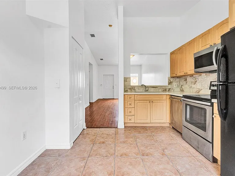 7851 NW 6th St #205-B — Photo 10
