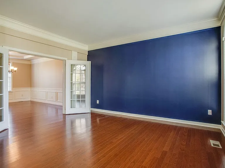 417 Gambrel Ct — Photo 18