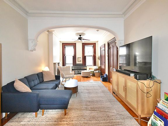 3rd image of 214 8th St #1