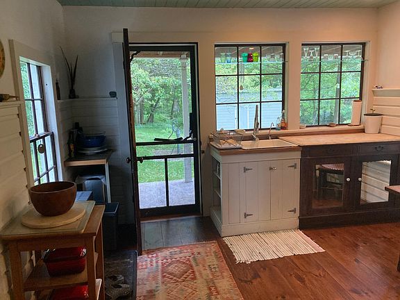 kitchen entrance to garden and porch