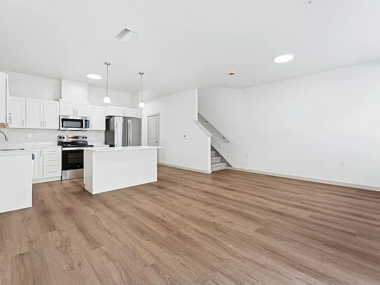 Titan Hill Townhomes — Photo 27
