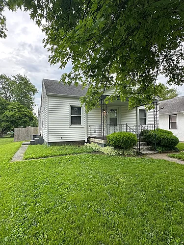 2725 Denison St Photo 1