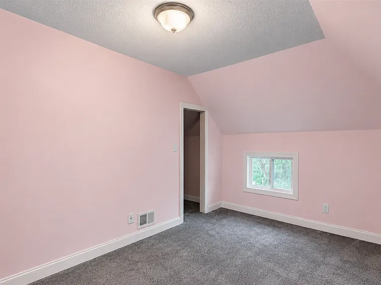 4131 Lake St — Photo 16