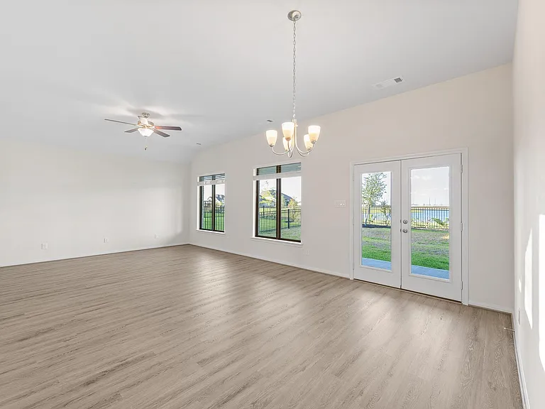 804 Sarasota Shore Dr — Photo 15