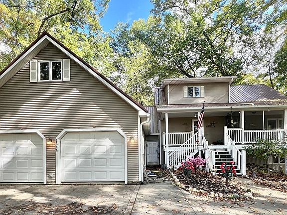 4th image of 3349 Lake Dr