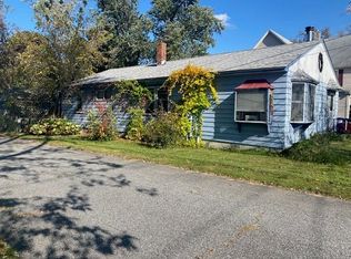 38 Swift St, South Burlington, VT 05403