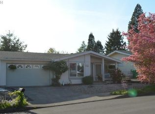 1585 SE Maple Loop, Gresham, OR 97080