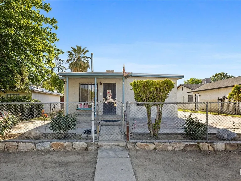 504 S Brown St — Photo 1