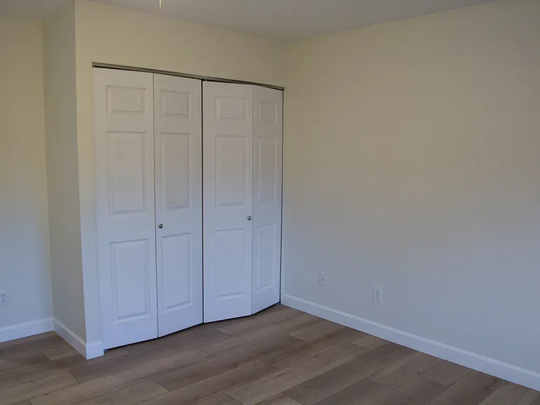 1507 E Palmcroft Dr — Photo 11