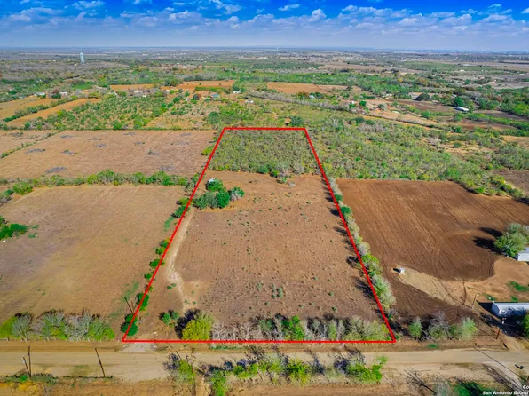 675 W COUNTY ROAD 672 LOT 78, Natalia, TX 78059