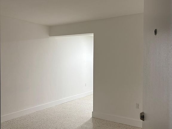 4th image of 3301 SW 9th St APT 16