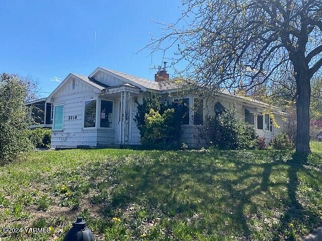 1st image of 2218 Tieton Dr