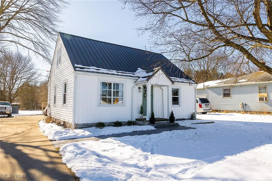 3113 Dover Rd photo 1