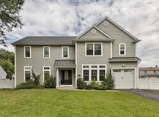 263 Greve Dr, New Milford, NJ 07646