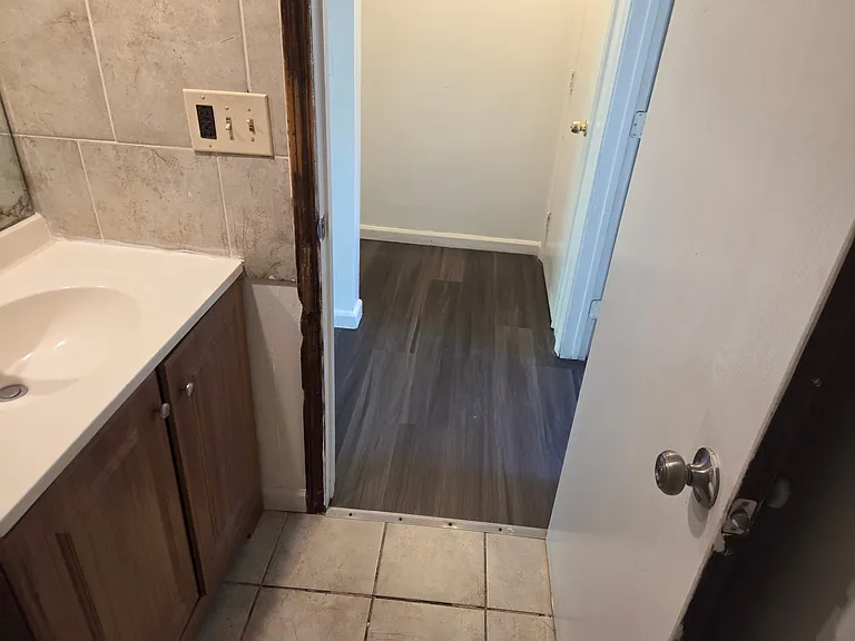 667 Hill St — Photo 12
