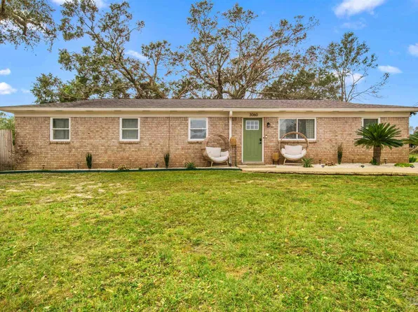 3060 Panama Dr, Pensacola, FL 32526