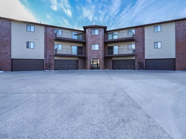 3461 28th St S Unit 201, Fargo, ND 58104