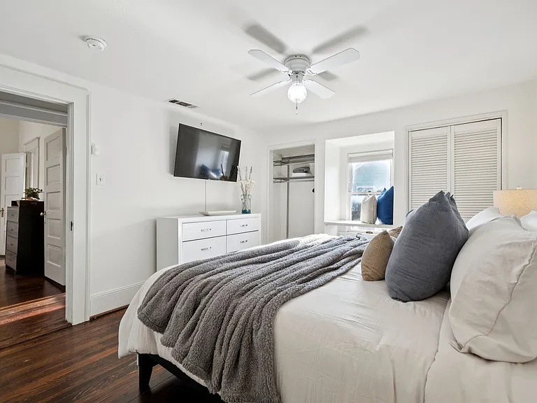 5502 Victor St — Photo 16