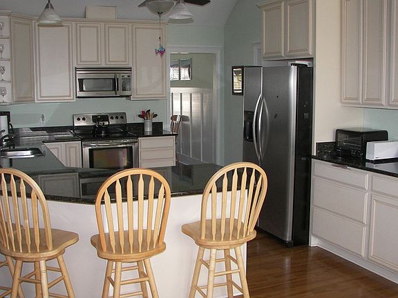 Breakfast bar with granite counters