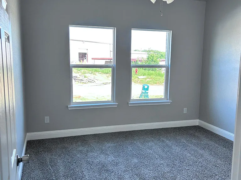 238 Marianne Cir — Photo 16