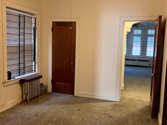 3rd image of 8908 S Blackstone Ave