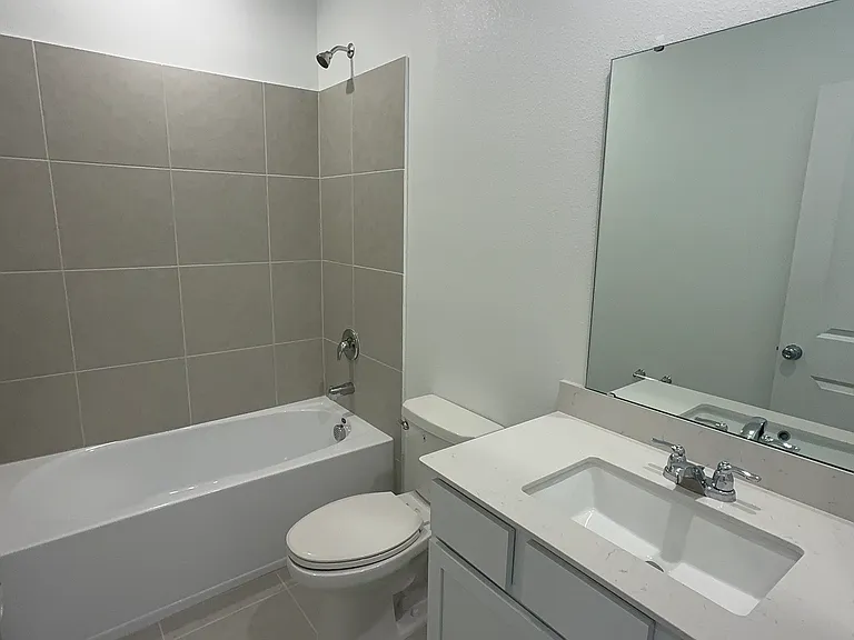 3061 Chromatic St — Photo 4