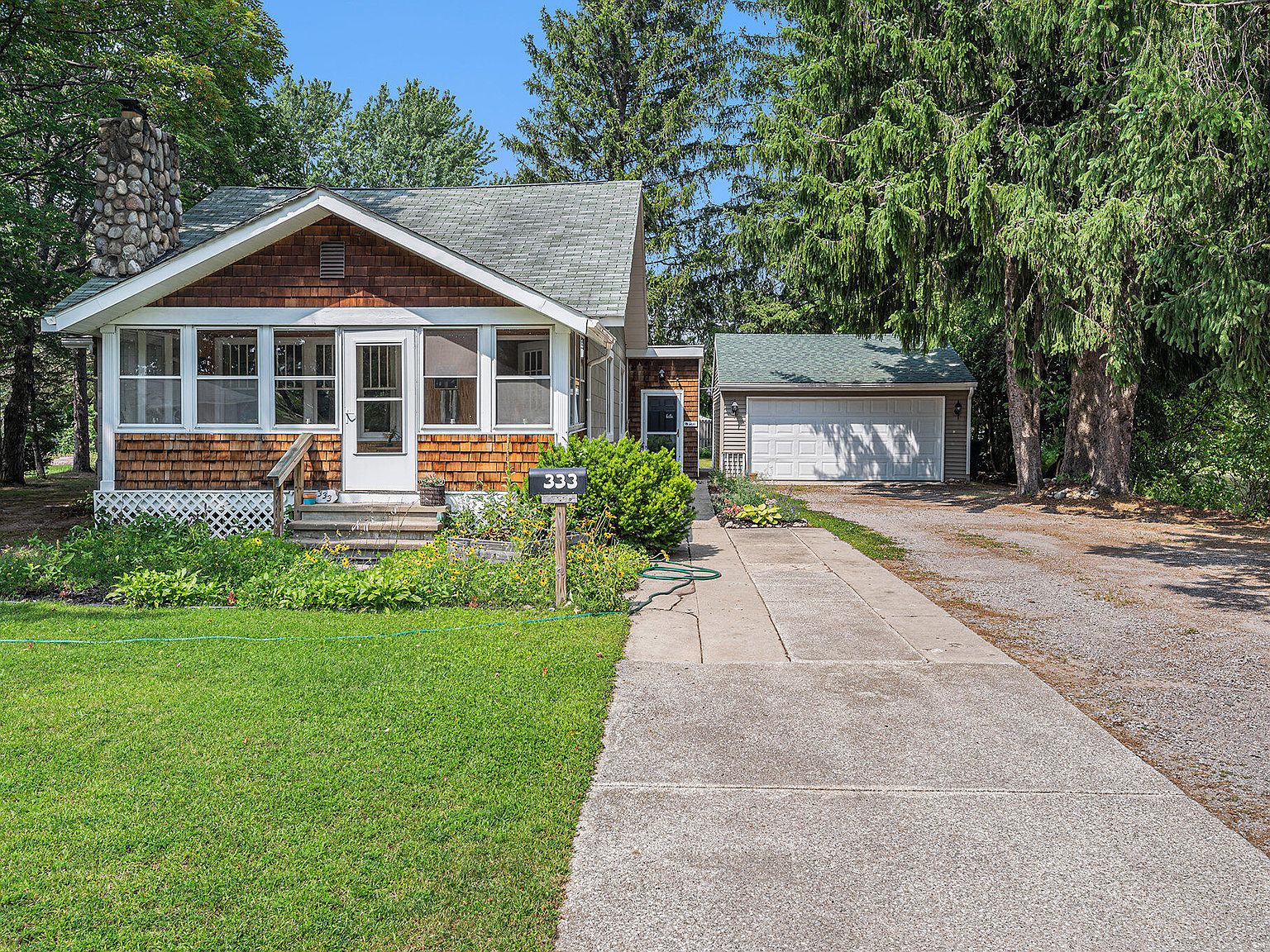 333 E Sheldon St, Gaylord, MI 49735 Zillow