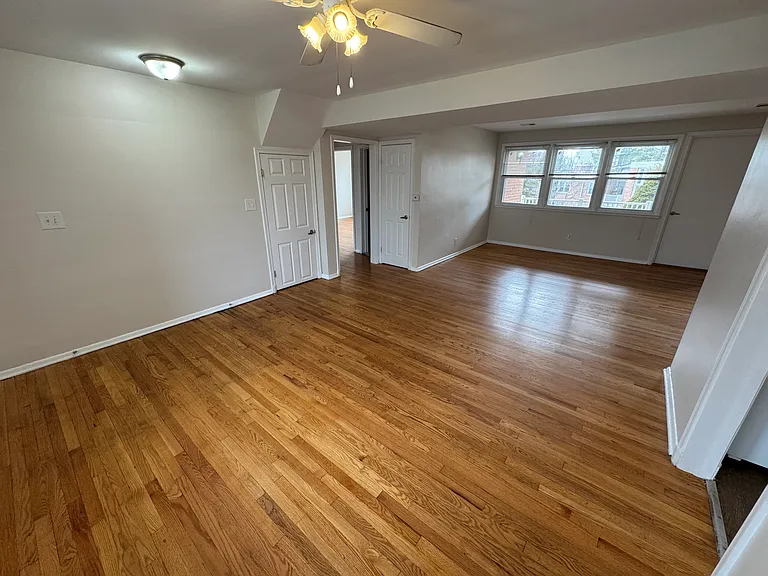 Woodcliffe Manor Apartments — Photo 19