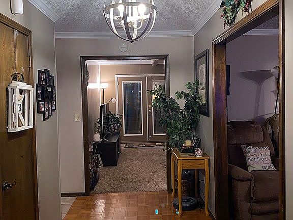 3rd image of 400 E 5th Ave