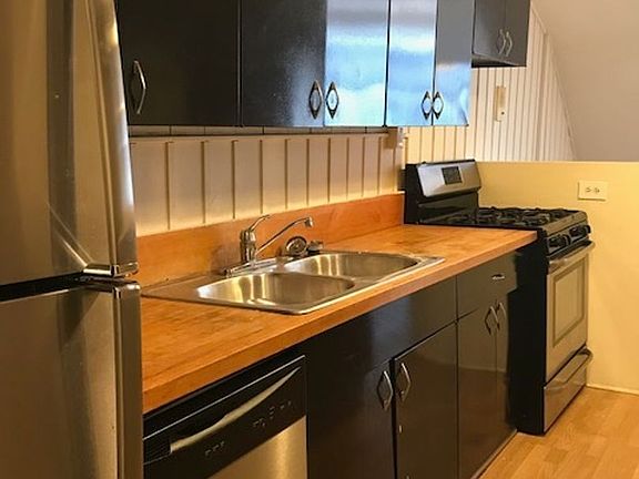 5th image of 888 W Lill Ave APT 1F