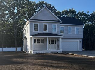73 Chamberlain Rd, Scarborough, ME 04074