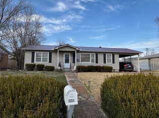 1003 Berry St, Harrison, AR 72601