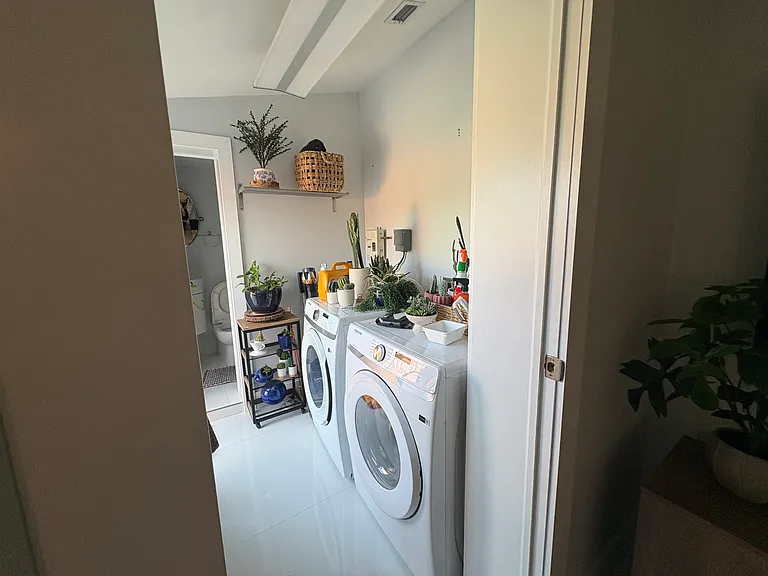 1701 SW 72nd Ct — Photo 8