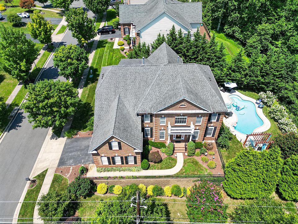 1st image of 1419 Atwood Rd