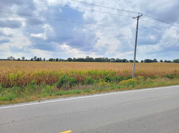 E Schrock Rd, Waterloo, IA 50701