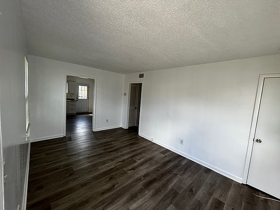 2nd image of 3644 Village Trl
