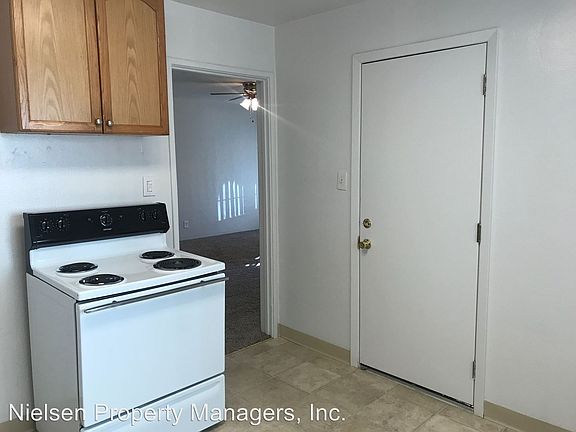 4th image of 1716 Madrone Ave