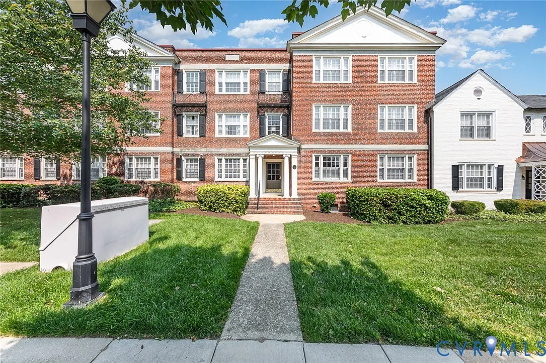 1 bed, 1.0 bath, 673 sqft, $1,800 — Photo 1