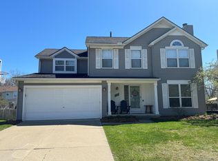 964 S Parkwood Dr, South Lyon, MI