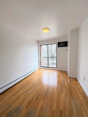 Rented by The Agency | media 2