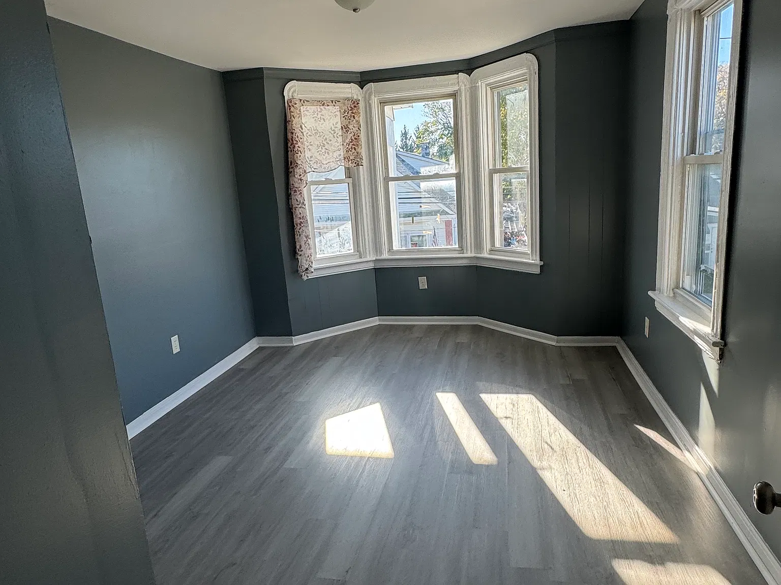 3 bed, 1500 sqft, $1,750 — Photo 2