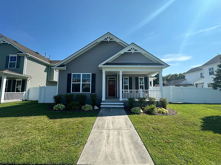 2212 Martlet Ln — Photo 1
