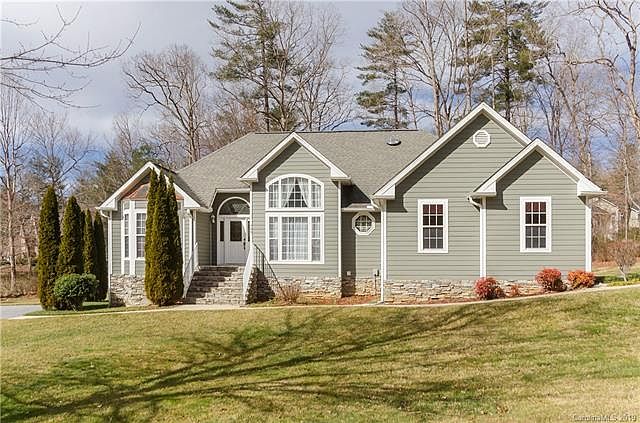 1st image of 100 Arrowood Ln