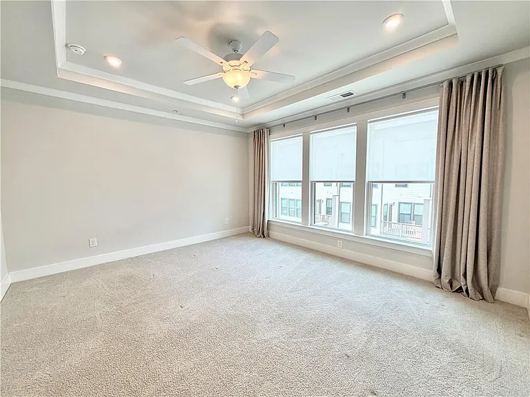 1037 Burnside Pl NW — Photo 11